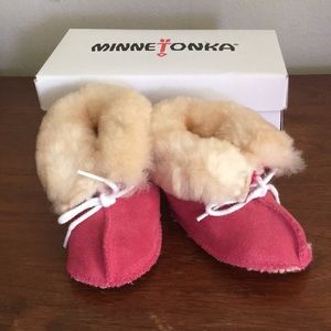 shearling minnetonka booties